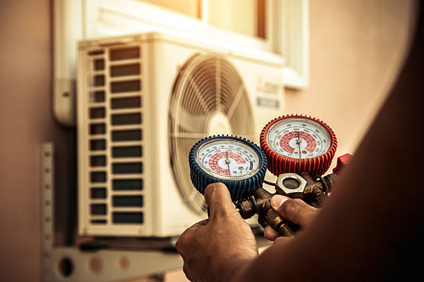Professional Hvac technician working in Rockwood, TX